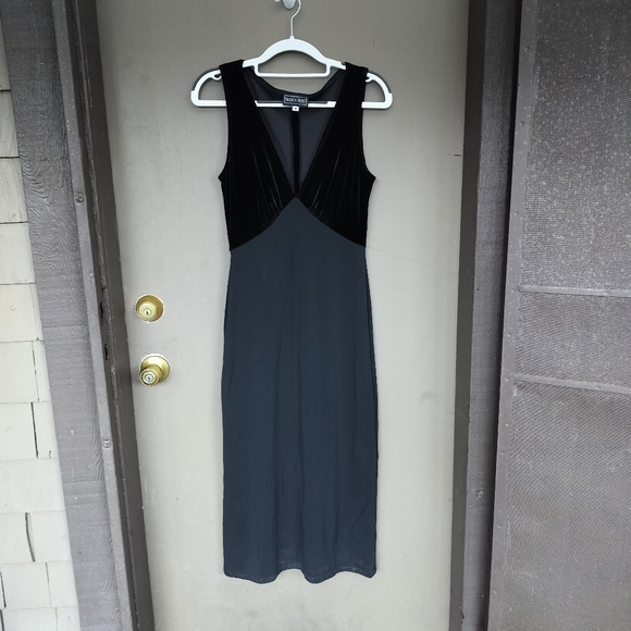 Bianca Nero Dresses & Skirts - Vintage Bianca Nero Perfect Little Black Cocktail Midi Dress Velvet Bodice